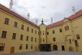 zobraziť foto